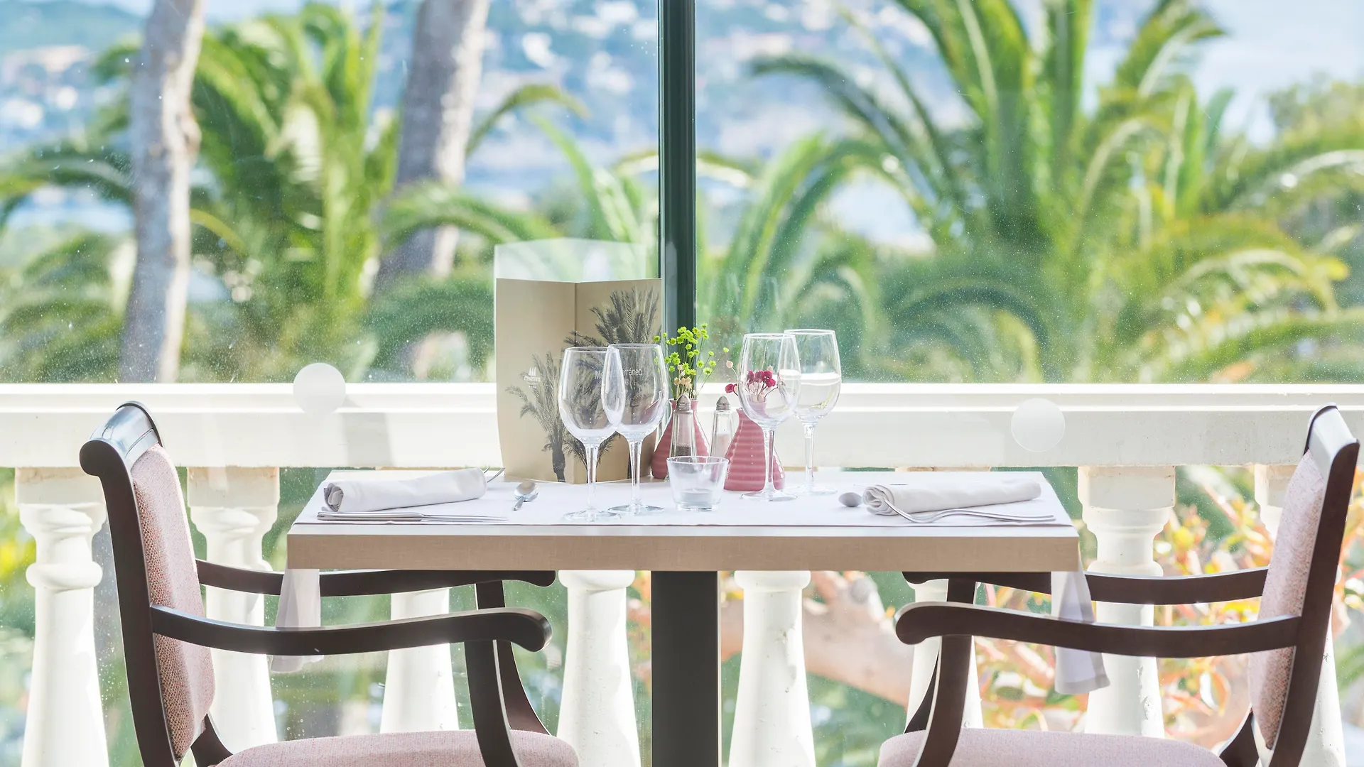 Hilton Mallorca Galatzo Peguera 5*,