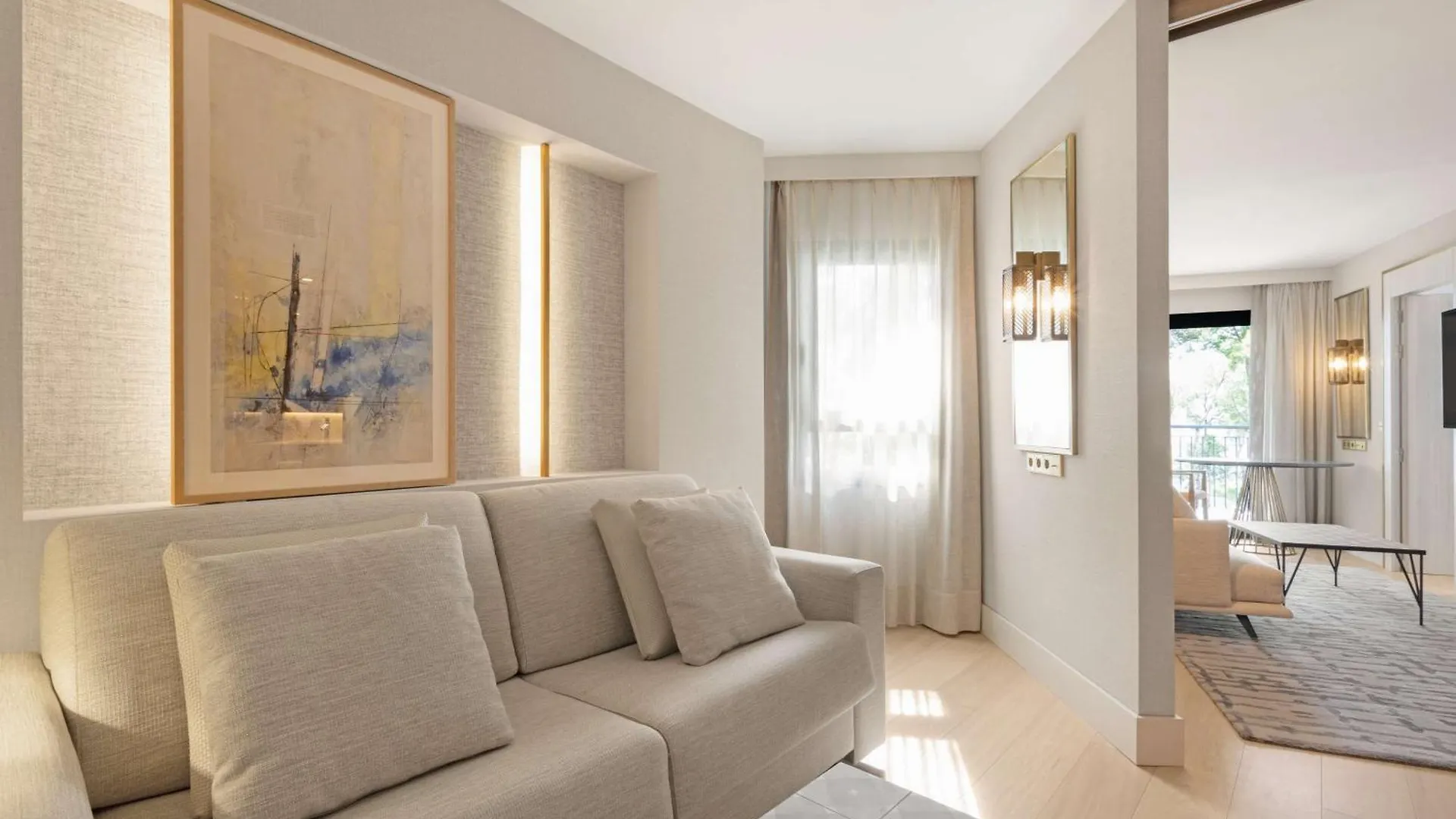 Hilton Mallorca Galatzo Peguera 5*,